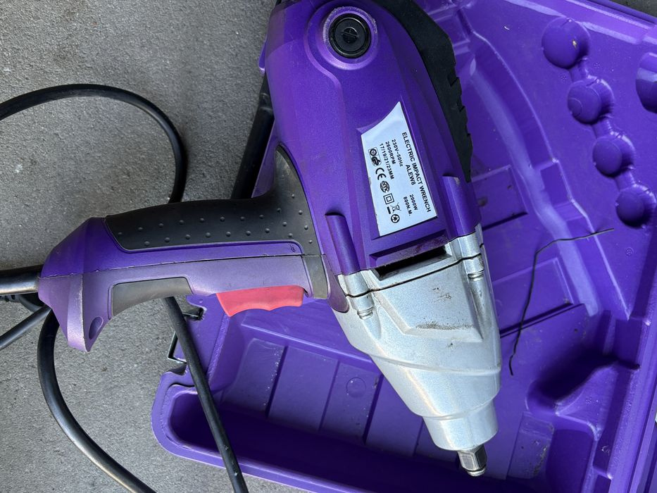 Klucz udarowy elektryczny 350NM
