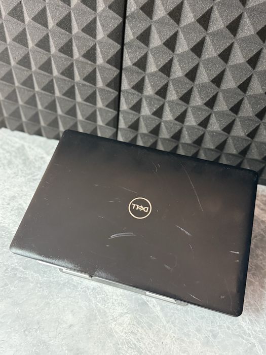 Ноутбук бу Dell / intel i3 gen 6 / 8GB ОЗУ / SSD + HDD