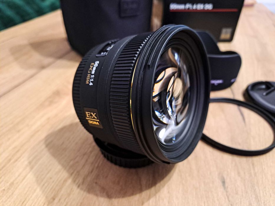 Sigma 50mm F1.4 EX DG Canon