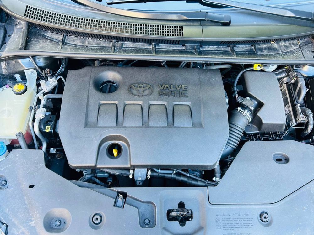 Toyota Avensis 1.8 газ/бензин