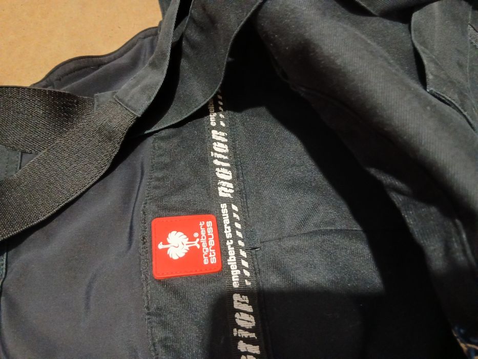 полукомбинезон рабочий .размер 46-48