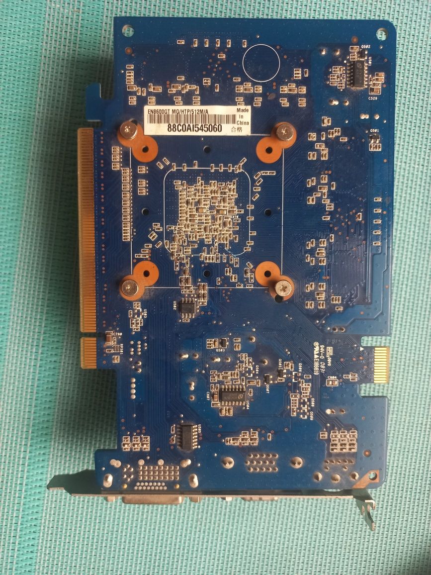 EN8600GT 512m не робоча