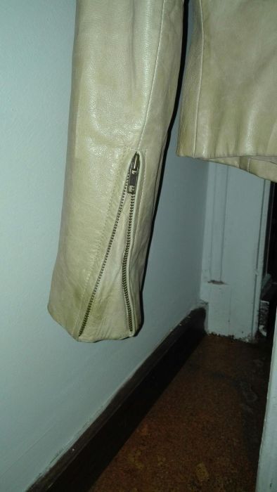 Casaco de pele BERSHKA