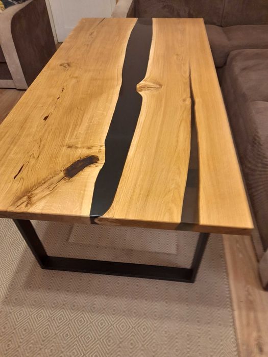 Stół dębowy z żywicą, Loft