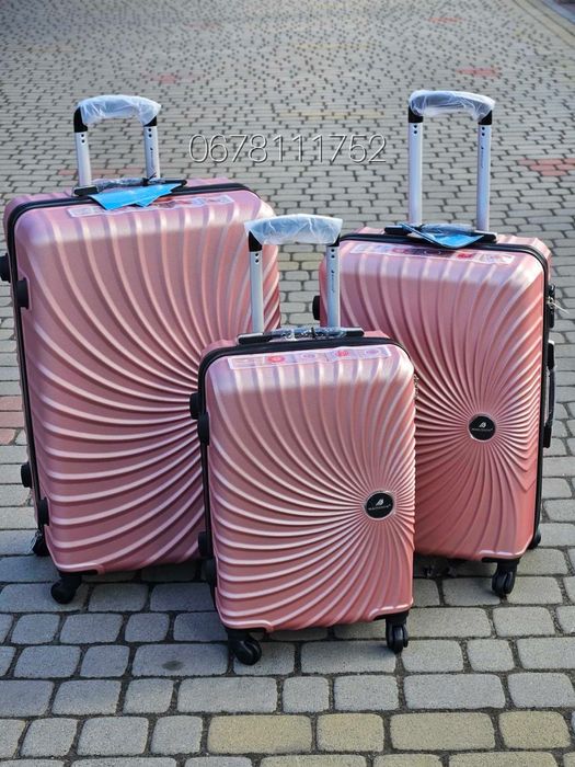 MADISON 44603 Франція валізи чемоданы ручна поклажа сумки на колесах