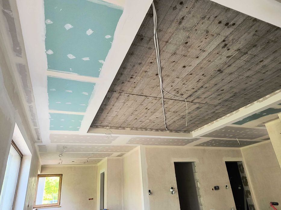 sufity podwieszane, adaptacja poddaszy, zabudowy z płyt g-k
