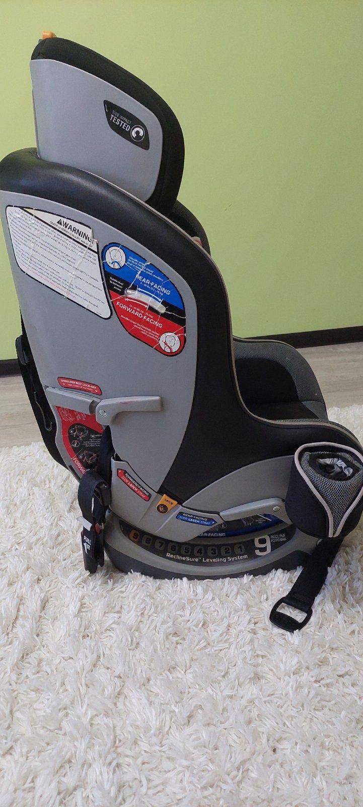 Автокрісло Chicco NextFit Zip Convertible Car Seat - Carbon