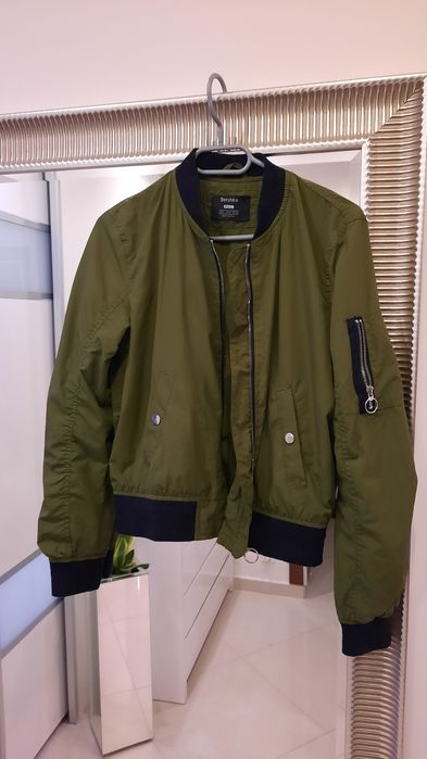 Kurtka przejściówka Bershka