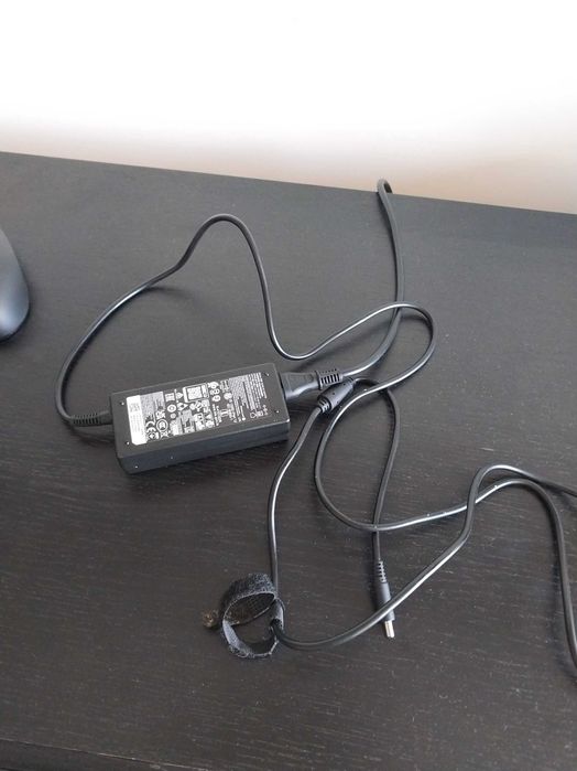 Dell Latitude 3520 16 inches