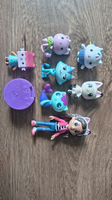 Figurki koci domek Gabi