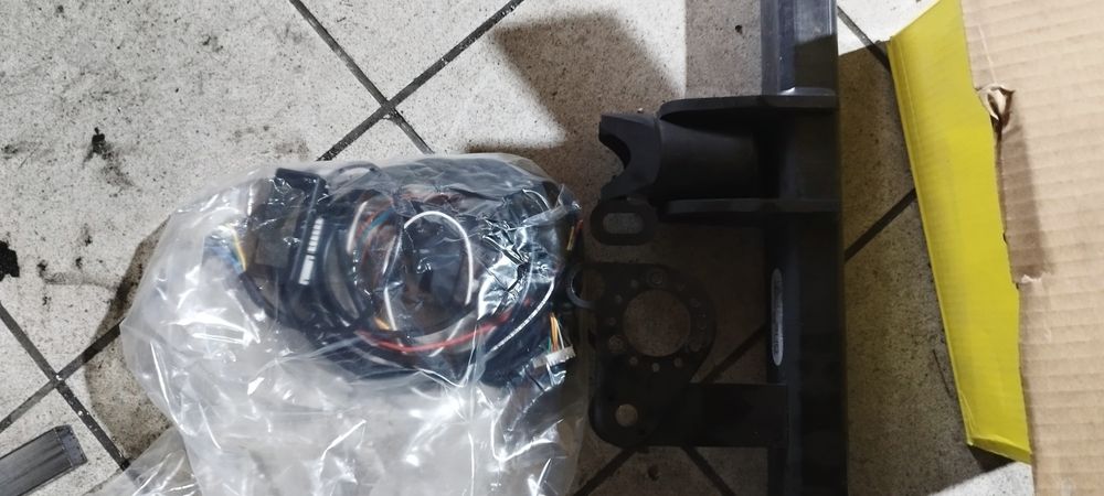 Engate de reboque amovível Oris para Peugeot 2008