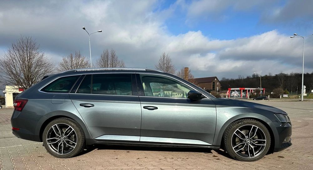 Skoda Superb Skoda Superb Combi TDI 4x4 DSG L&K - Webasto, Szklany dach
