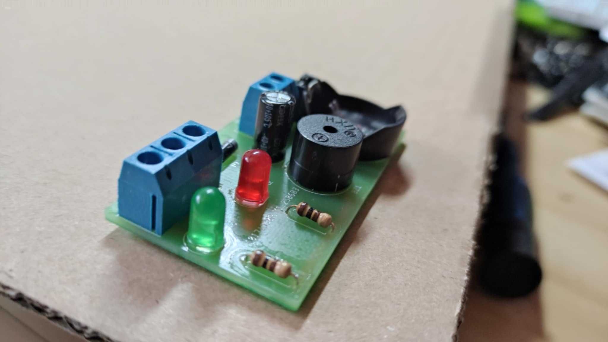 Hand-made zabawka "Buzz-Wire"