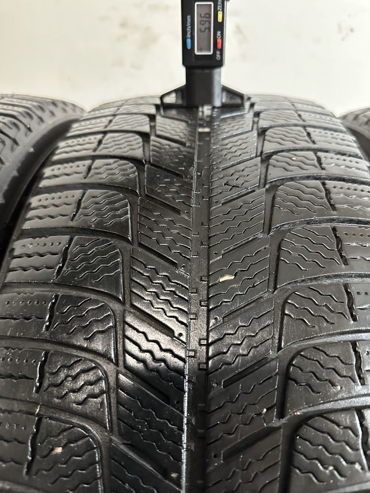 Michelin X Ice 215/55r17 зимова