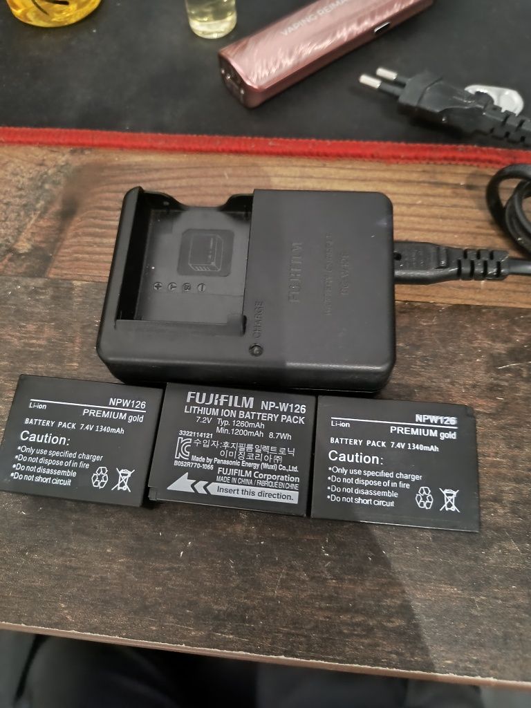 Aparat fujifilm z akcesoriami