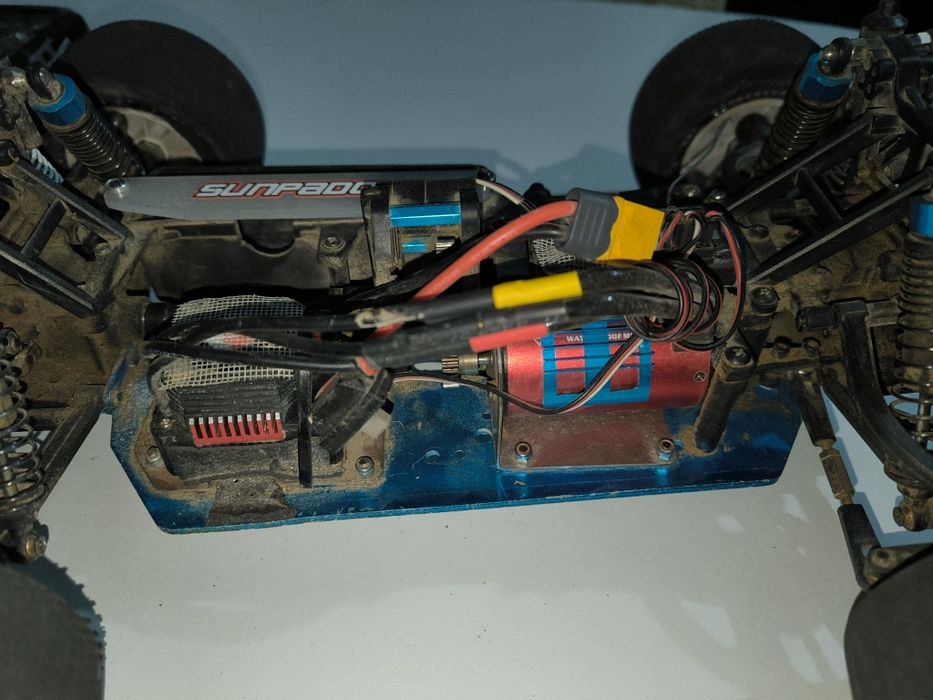 Carro RC 1/10 HSP sadium truck