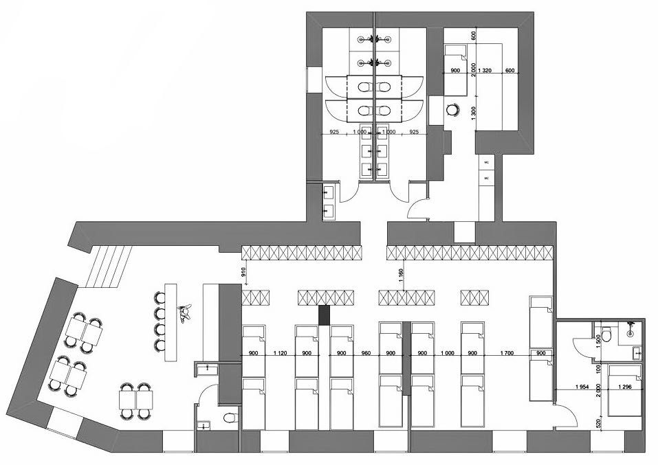 Фасадное помещение на Андреевском спуске в Киеве с действующим отелем