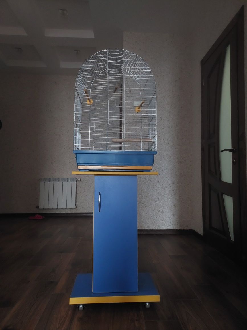 Клітка для папуг з підставкою-тумбою