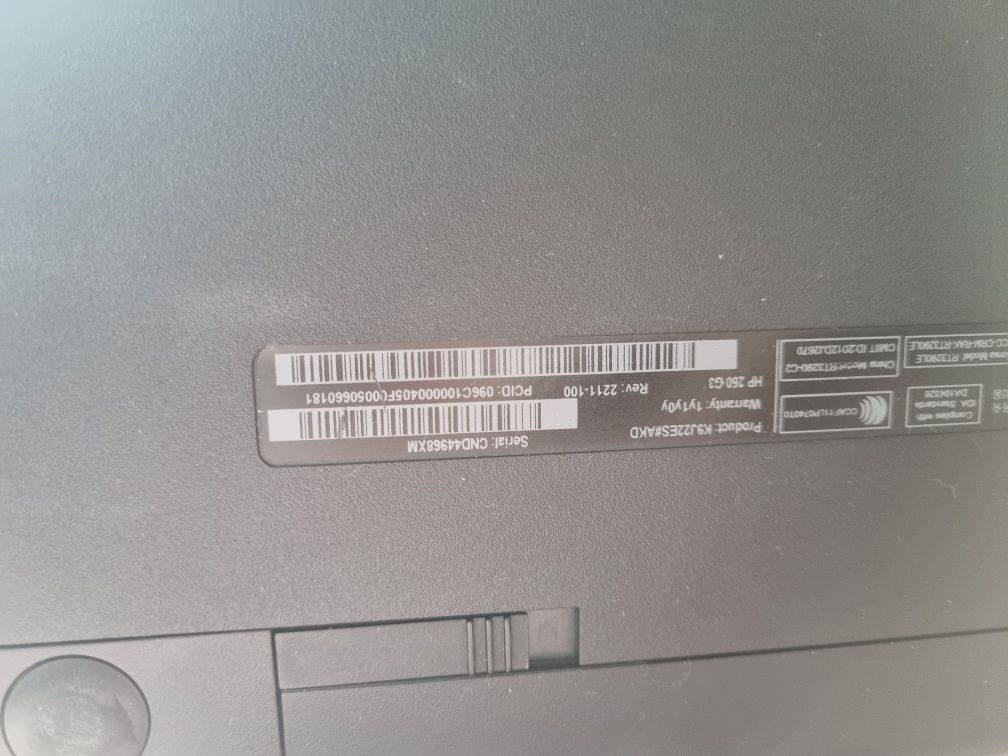 Laptop HP i3 uruchamia się