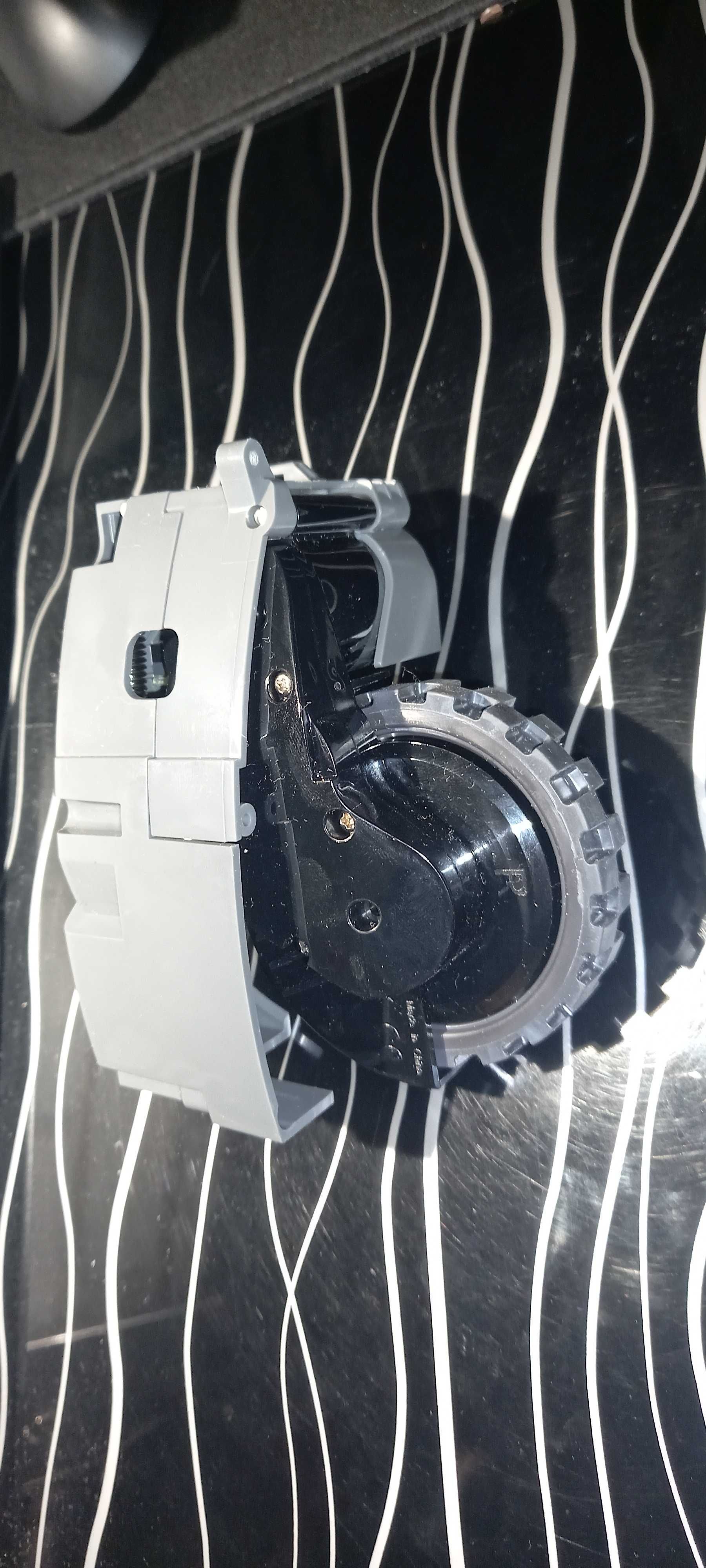 IRobot Roomba 5x 6x 7x Pro 800 900- Moduł koła prawego