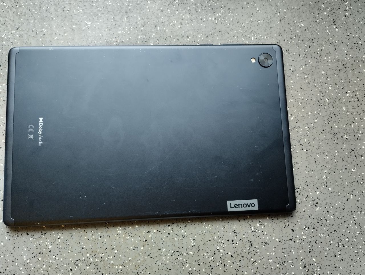 планшет Lenovo TAB K10