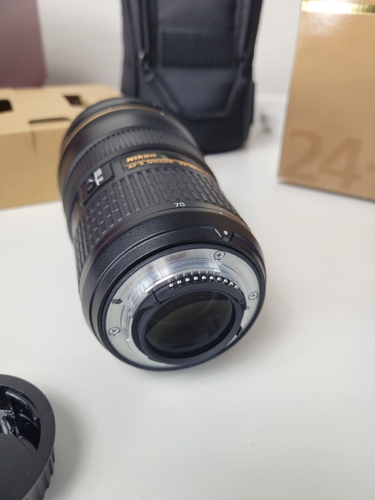 AF-S Nikkor 24-70 2.8 ED