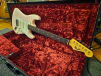 Stratocaster Fender American Original 60' Shell Pink 2020