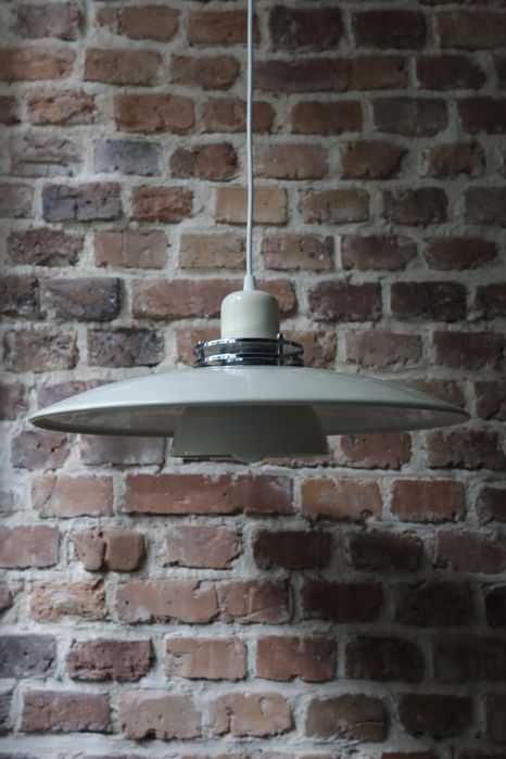 Biała duńska lampa wisząca Belid vintage space age 1980