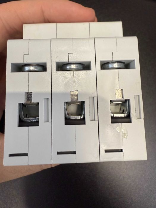 Автоматичний вимикач 3п 16A PL6-C16/3 6kA EATON (Вживаний 3 дні)