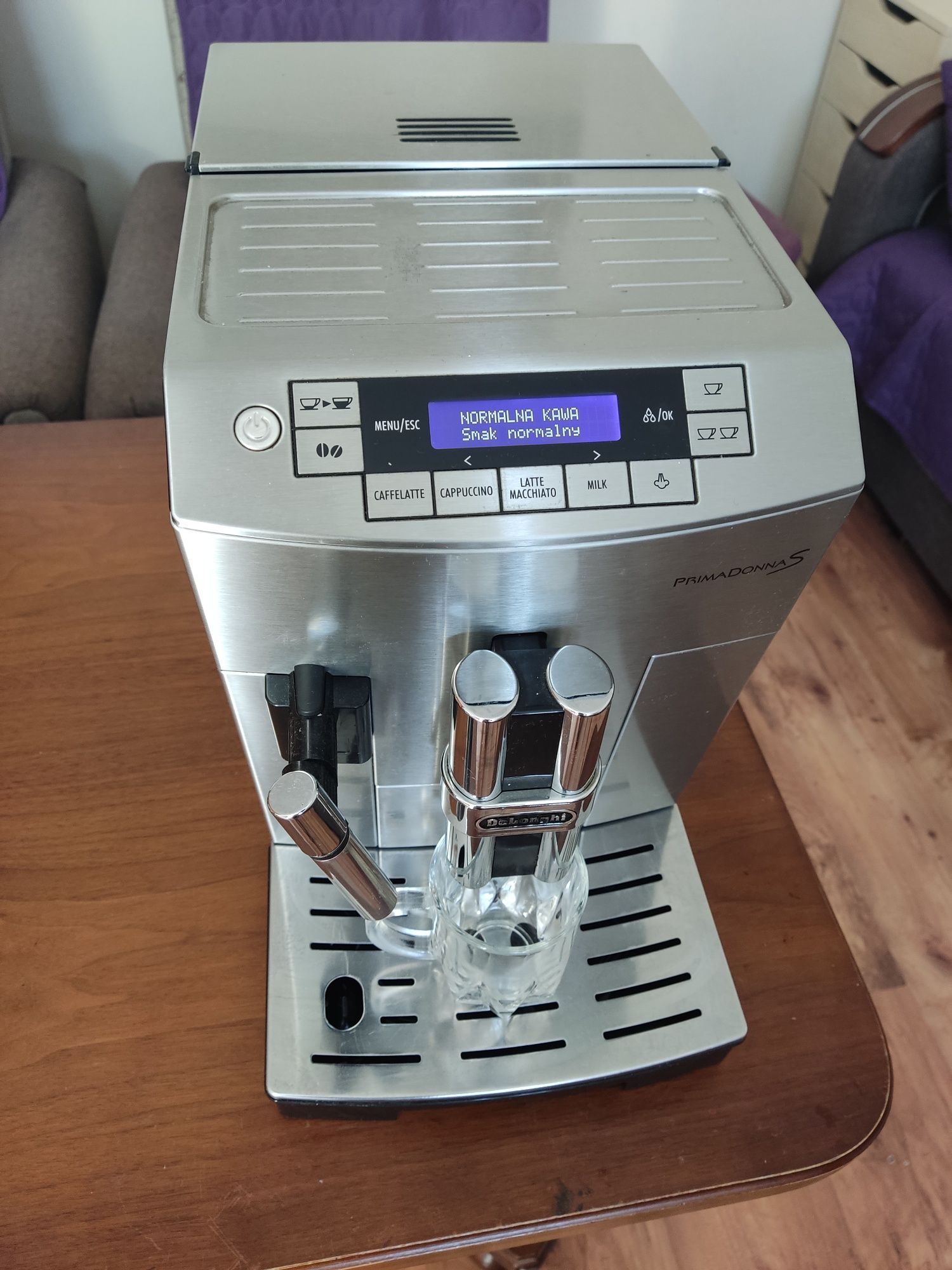Ekspres ciśnieniowy Delonghi Primadonna S