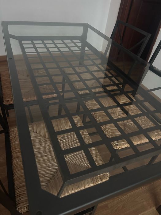 Conjunto de Mesa de Jantar com 4 cadeiras