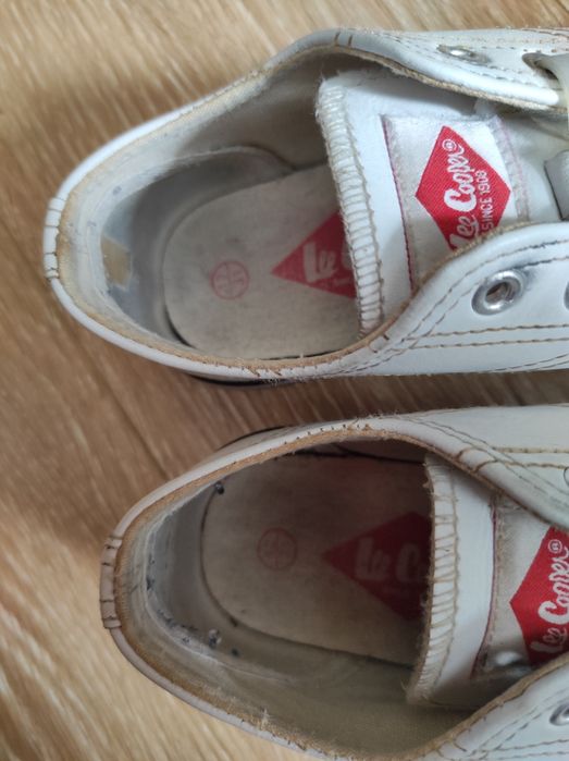 Белые кеды . Кожа.