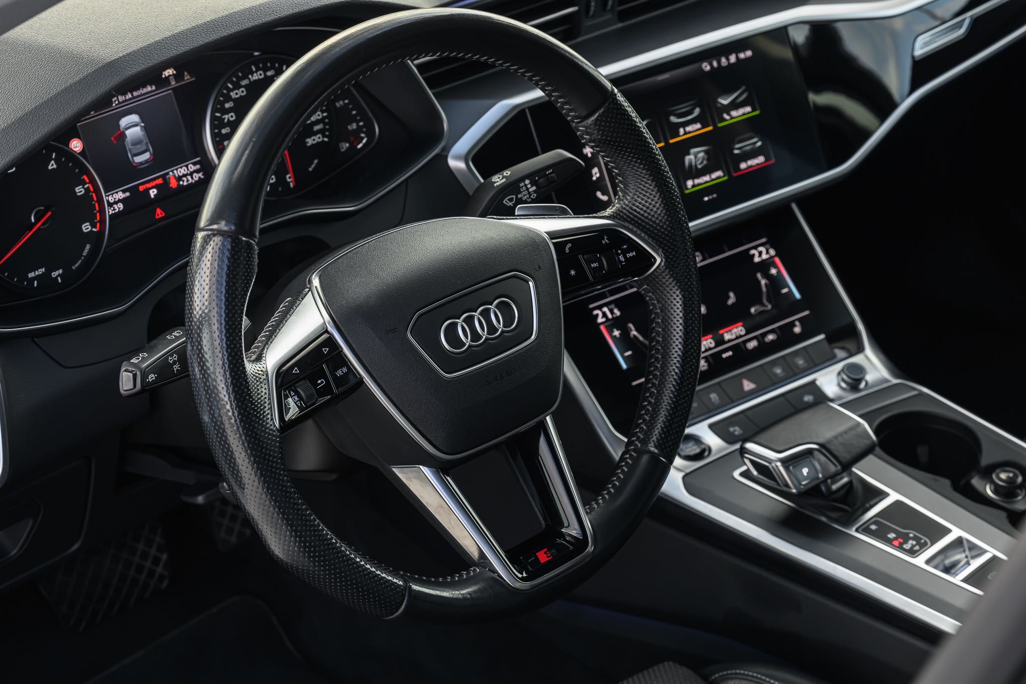 Wynajem AUDI A6 40TDI SLine wypożyczalnia samochodów lotnisko od233PLN