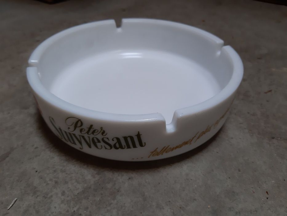 Cinzeiro Peter Stuyvesant