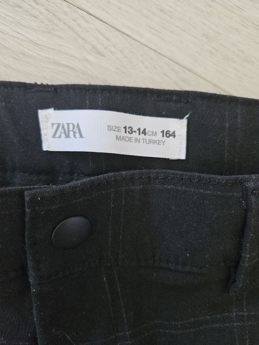 Calças para menino 13-14 anos