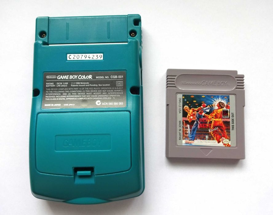 Game Boy Color + gra Best of the Best: Championship Karate