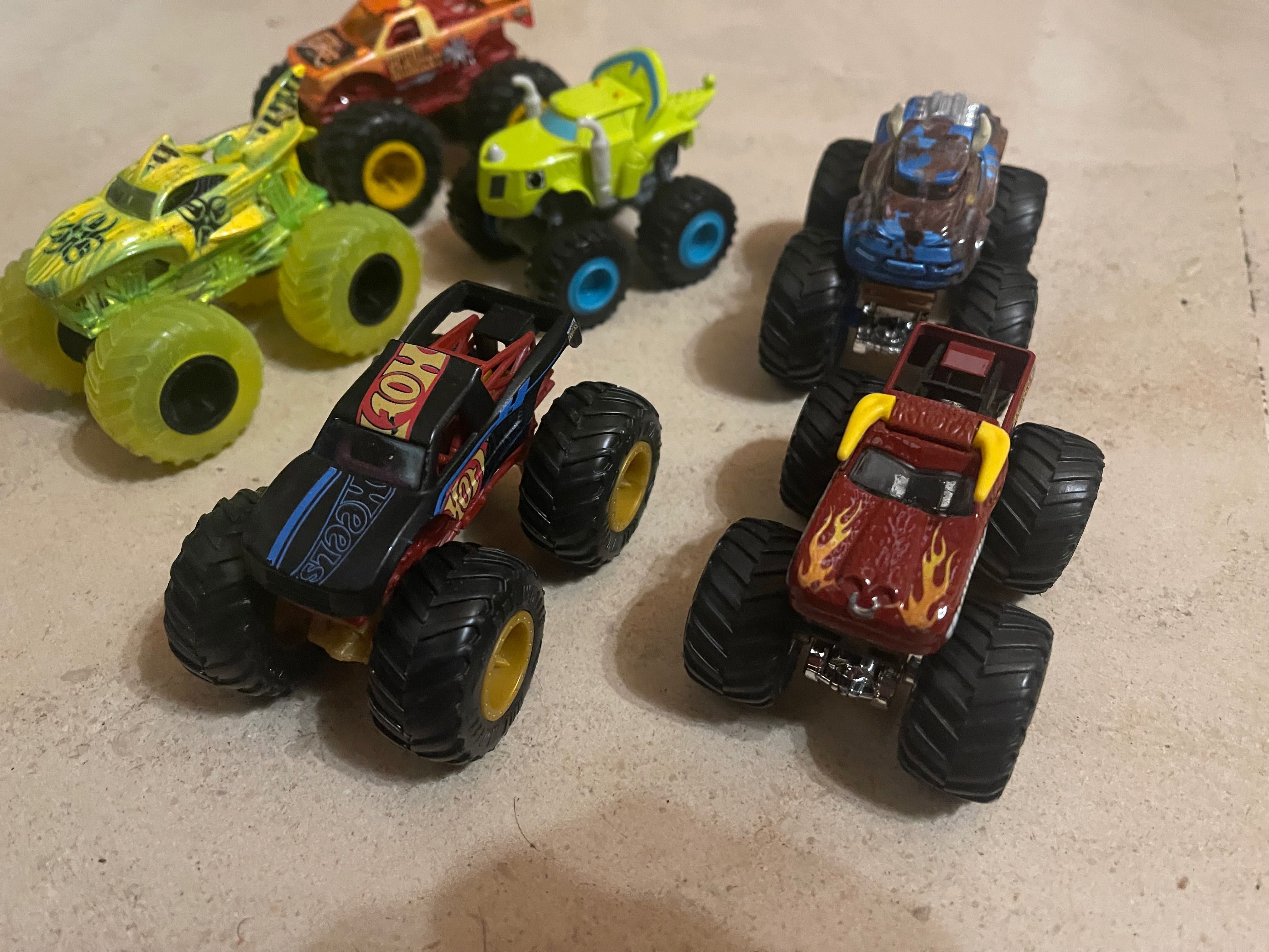 Monster Trucks Hot Wheels