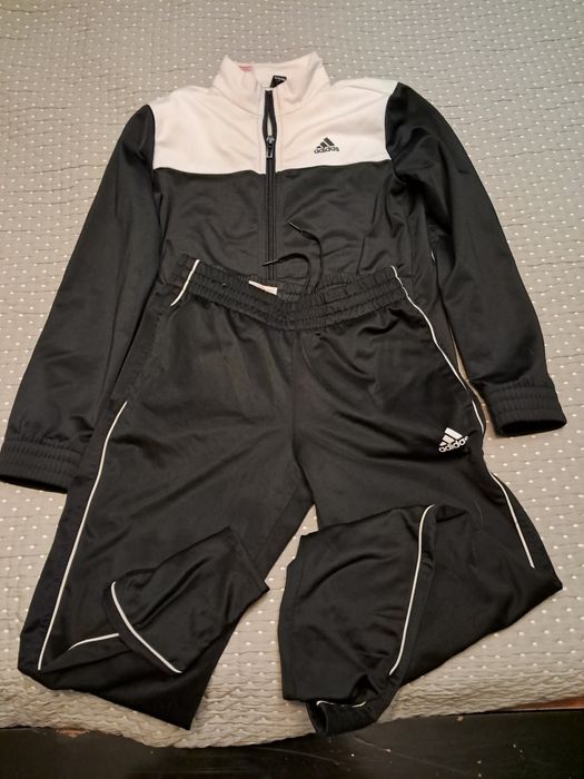 Lote de roupas de desporto para menino de 10 anos
