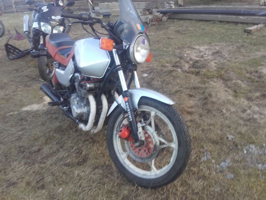 Suzuki gs550 gs 550 silnik lagi moduł felga gaźniki tarcze bak części