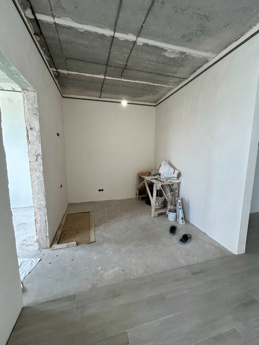 Євро 2-кімнатна квартира з частковим ремонтом за супер ціною