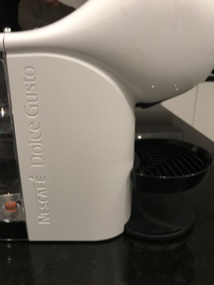 Máquina de café dolce gusto krups genio