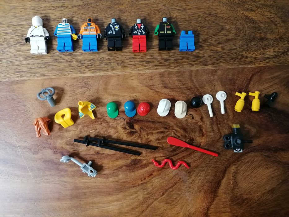 LEGO figurki i dodatkowe elementy