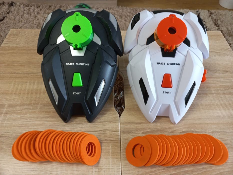 Игра дисками "Dark Wars".