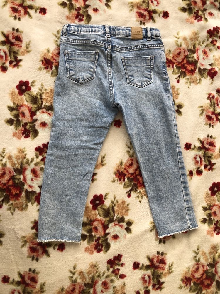 Spodnie/dżinsy/jeansy ZARA Baby rozmiar 104 stan idealny