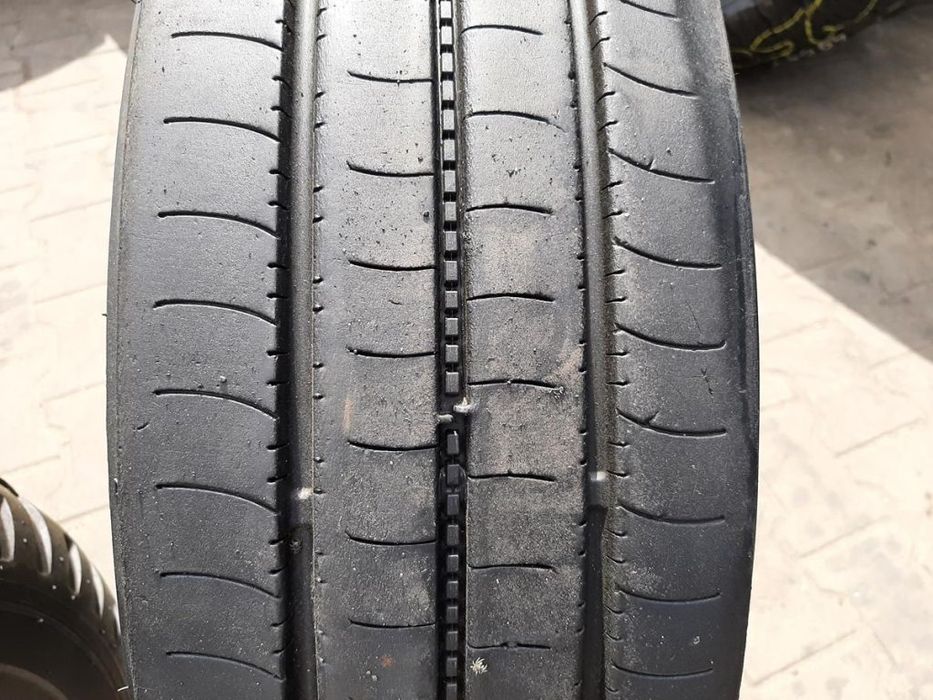 Opona używana ciężarowa 235/75R17.5 BRIDGESTONE 300zł C2508