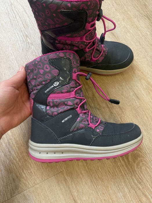 Зимові чоботи  на дівчинку Geox 31 розмір