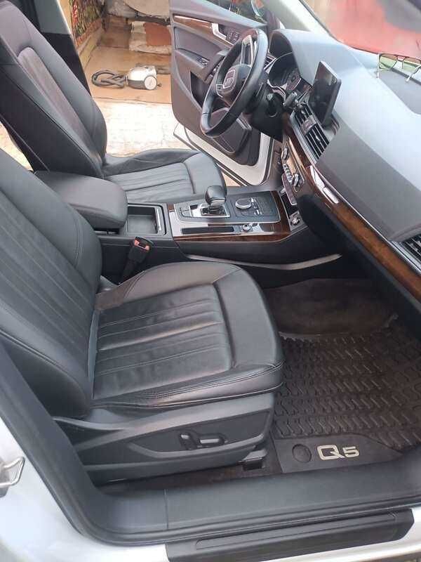 Продвю Audi Q5 2019 - ауді кю5 2019 року