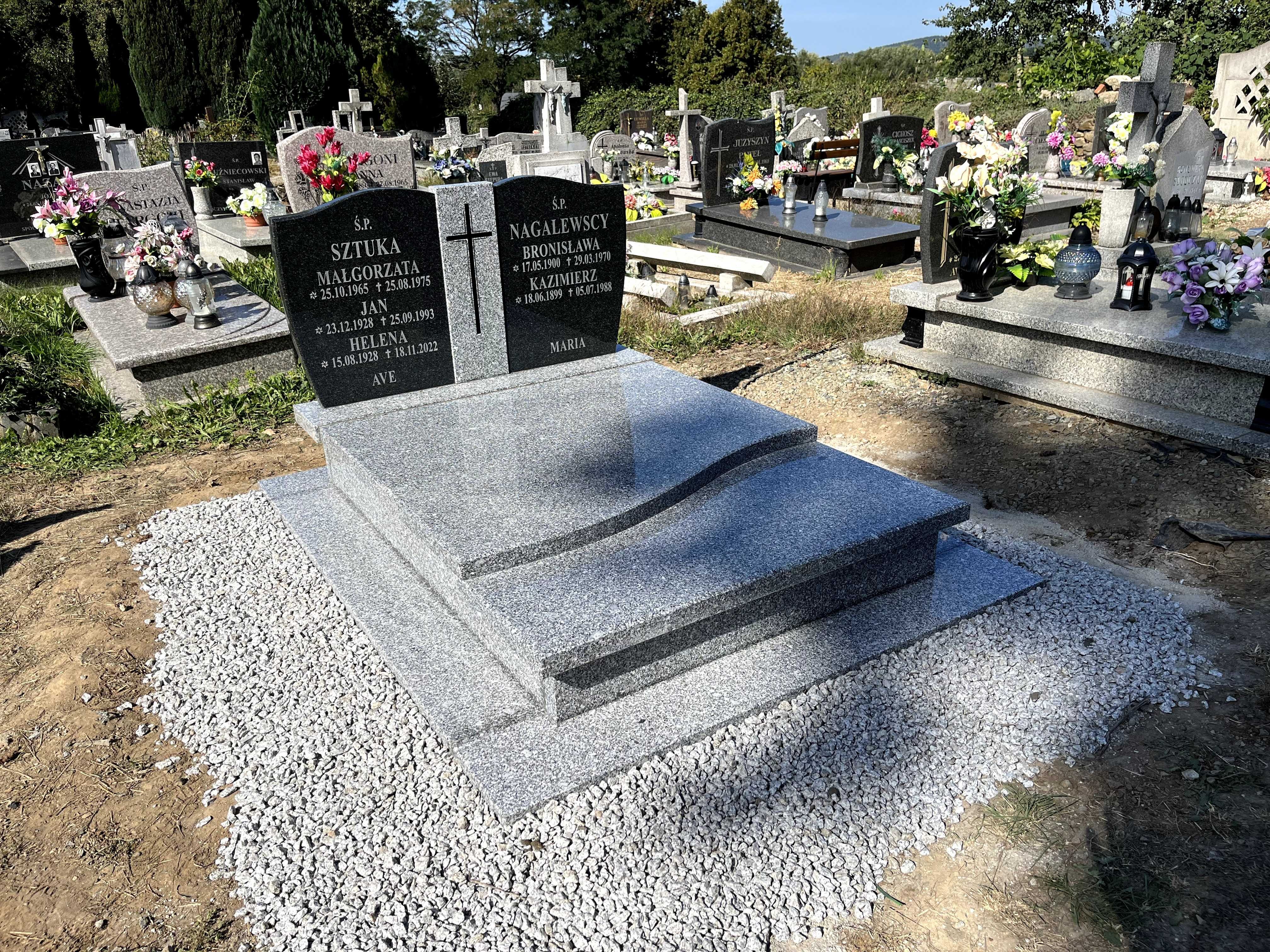 Nagrobek granitowy PODWÓJNY BRYŁA