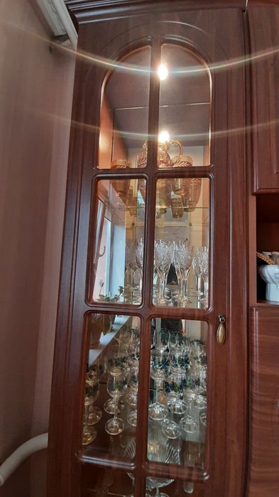 Продам стінку  б/у для вітальні.