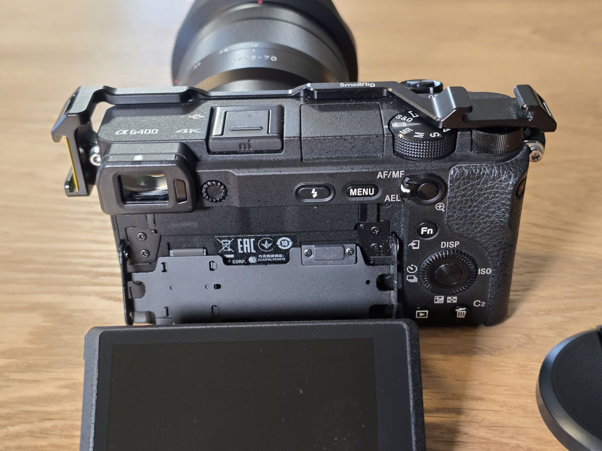 Sony a6400 + obiektyw Zeiss 16-70 f4 OSS (Aparat tylko 5643 zdjęć!)